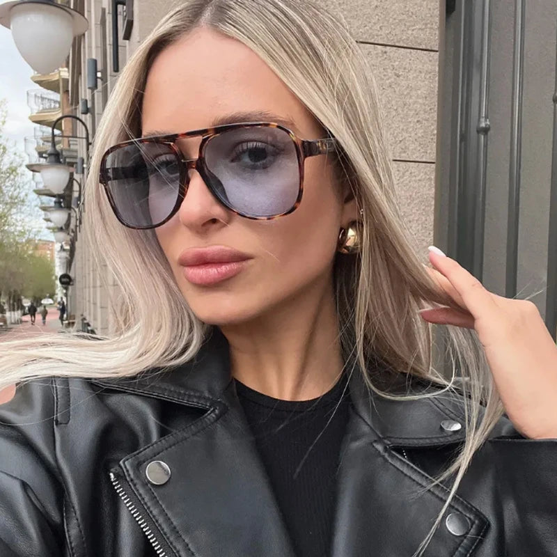 Casual Sleek Unisex Gradient Sunglasses With UV400 Protection