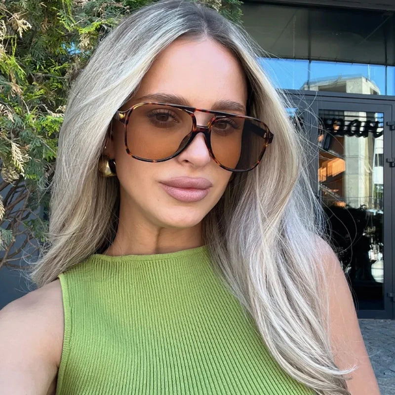 Casual Sleek Unisex Gradient Sunglasses With UV400 Protection