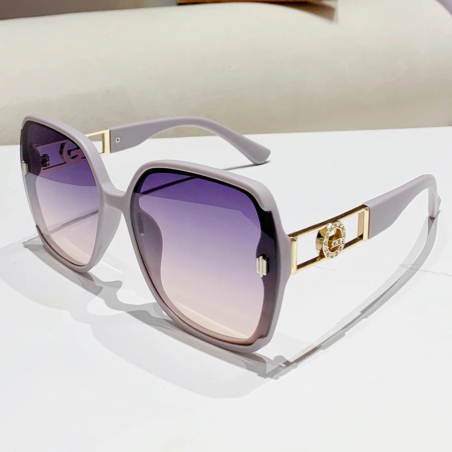 Luxurious Trendy Designer-Style Sunglasses For Women