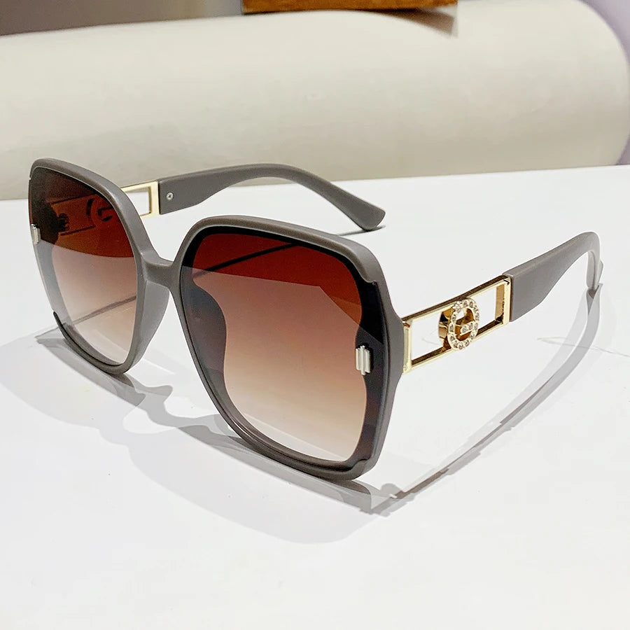 Luxurious Trendy Designer-Style Sunglasses For Women