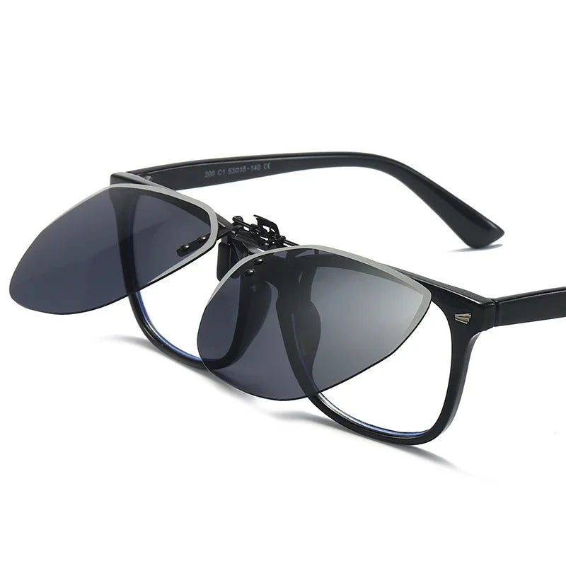 Men's Stylish Designer Style Photochromic Sunglasses With UV400 Protection & Polarization