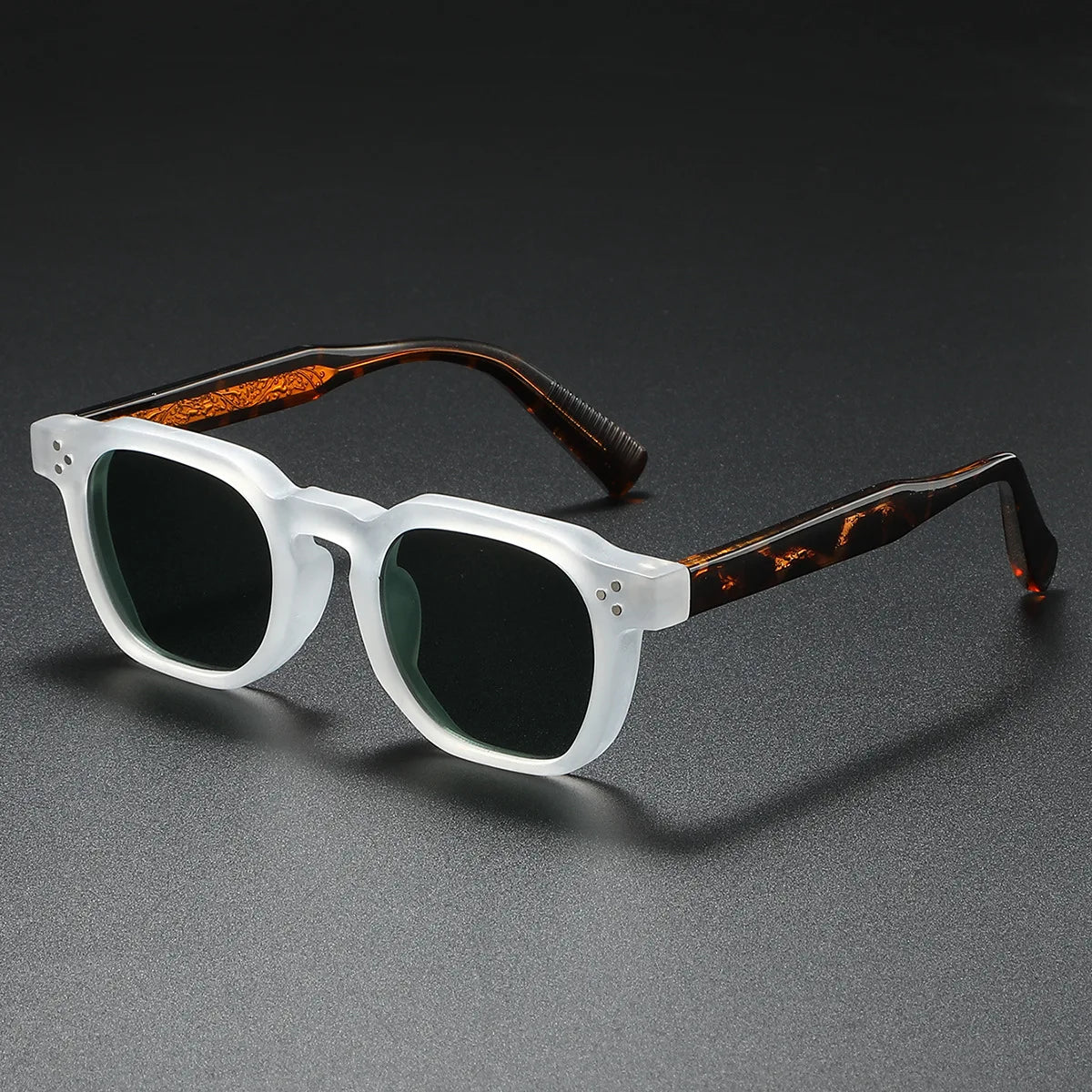 Stylish Unisex Polarized Sunglasses With UV400 Protection
